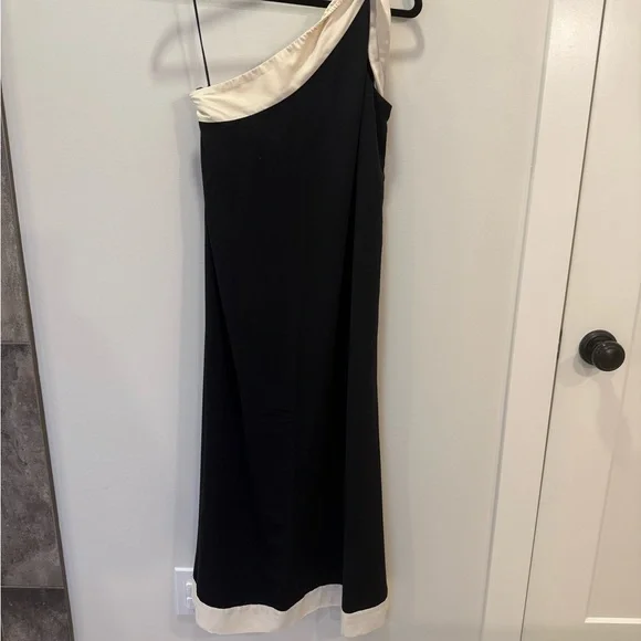 BNWT Abercrombie & Fitch One-Shoulder Scarf Midi - Picture 4 of 5